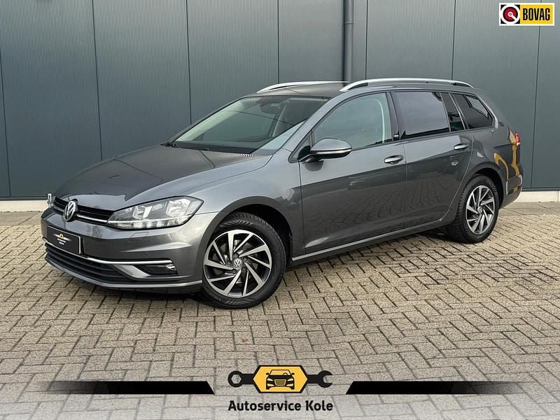 Grijs Gebruikt 2018 VW Golf VII Comfortline Stationwagen | € 13.635 (Goede deal) - Afbeelding 1/4