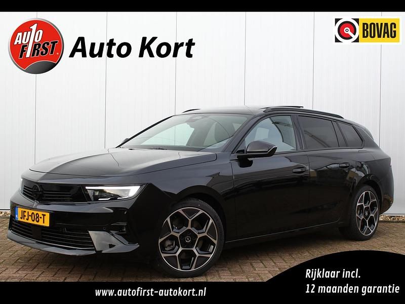 Zwart Occasion 2024 Opel Astra Ultimate Stationwagen | € 32.950 (Iets duurder) - Afbeelding 1/4