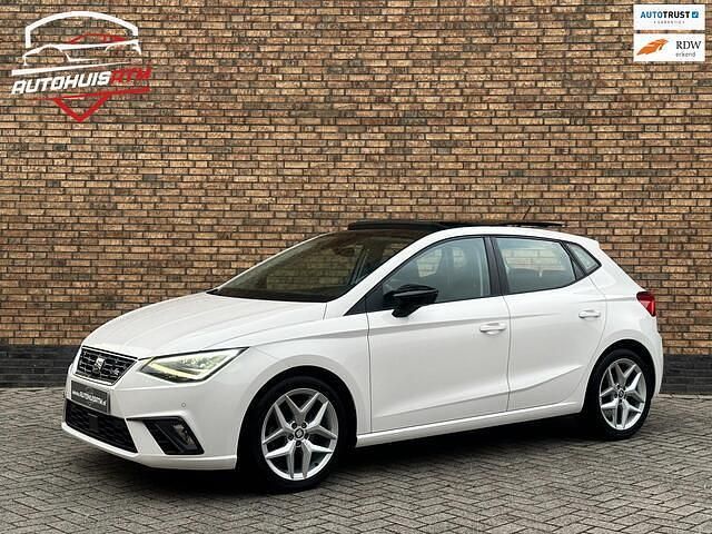 Wit, metallic lak Occasion 2019 Seat Ibiza FR Hatchback | € 17.450 (Eerlijke prijs) - Afbeelding 1/4