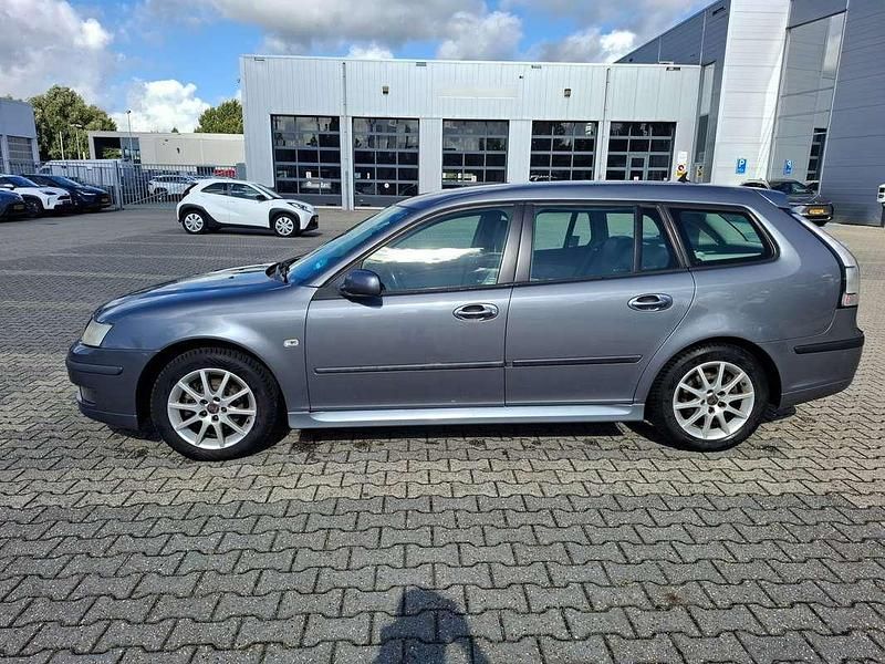 Grijs Gebruikt 2007 Saab 9-3 Linear Stationwagen | € 1.699 (Goede deal) - Afbeelding 1/4