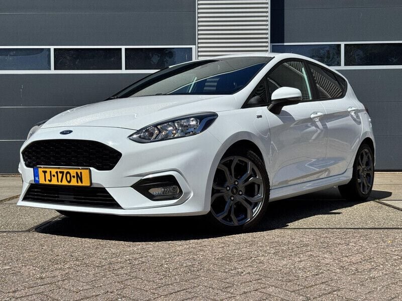Wit Gebruikt 2018 Ford Fiesta ST-Line Hatchback | € 12.950 (Eerlijke prijs) - Afbeelding 1/4