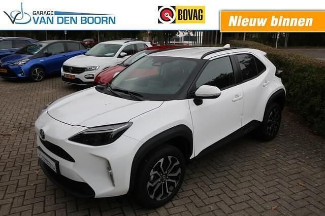 Wit Gebruikt 2024 Toyota Yaris Cross SUV | € 28.950 (Eerlijke prijs) - Afbeelding 1/2