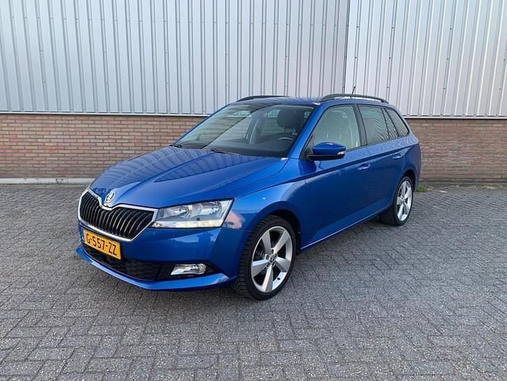 Occasion Skoda Fabia Business Line 95 PK (69 kW) 2020 Blauw Stationwagen