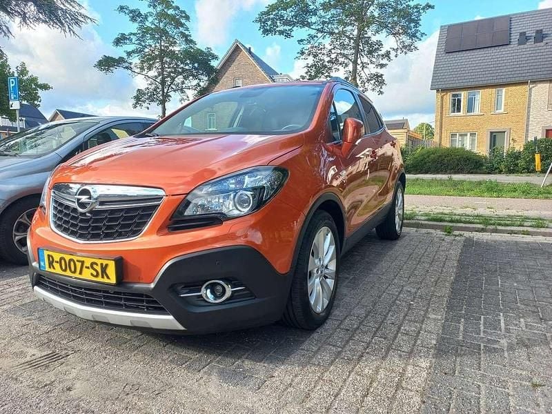 Oranje Gebruikt 2015 Opel Mokka Cosmo SUV | € 10.750 (Goede deal) - Afbeelding 1/4