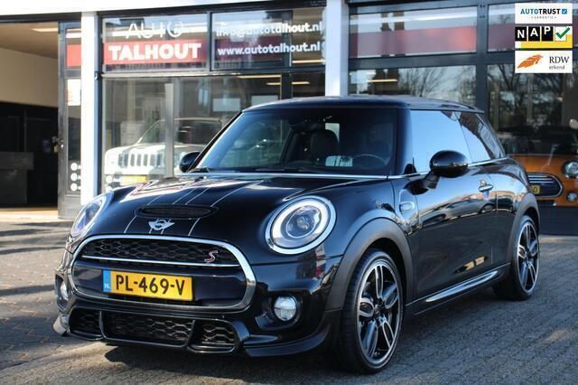 Zwart Gebruikt 2017 Mini John Cooper Works Business Hatchback | € 18.800 (Eerlijke prijs) - Afbeelding 1/4