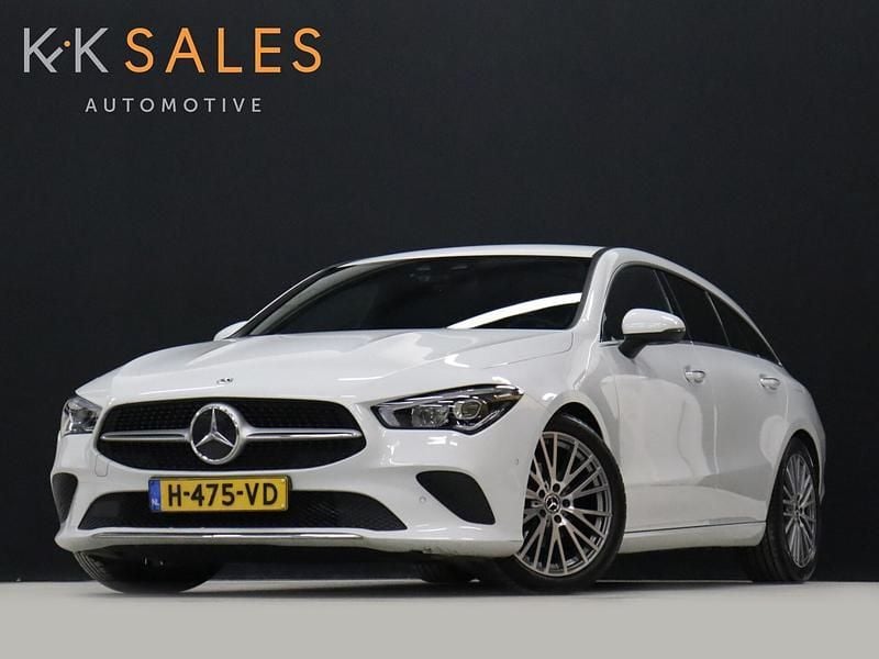 Wit Gebruikt 2020 Mercedes CLA180 Business Sedan | € 24.940 (Goede deal) - Afbeelding 1/4