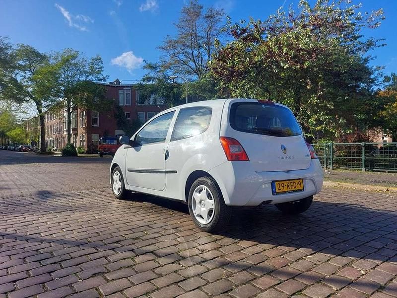 Wit Gebruikt 2011 Renault Twingo Authentique Hatchback | € 1.950 (Goede deal) - Afbeelding 1/4