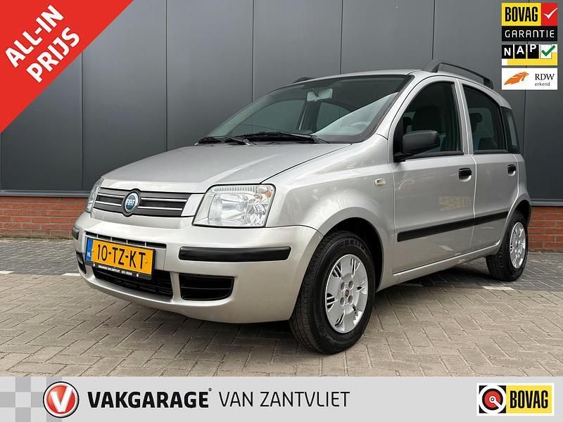 Grijs Gebruikt 2007 Fiat Panda Hatchback | € 2.495 (Eerlijke prijs) - Afbeelding 1/4