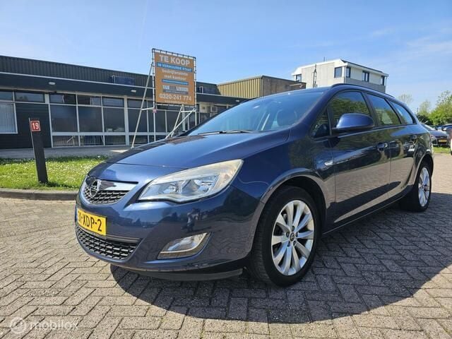 Occasion Opel Astra Edition 120 PK (88 kW) 2012 Blauw Stationwagen