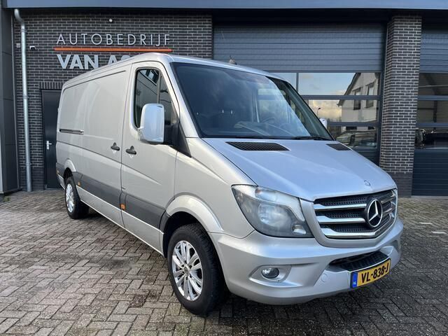 Zilver Gebruikt 2015 Mercedes Sprinter Van | € 13.900 (Eerlijke prijs) - Afbeelding 1/4