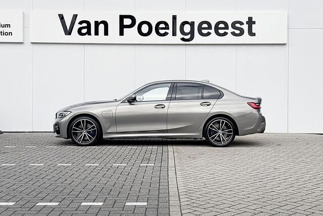 Occasion BMW 330 Executive 291 PK (214 kW) 2021 Grijs Sedan