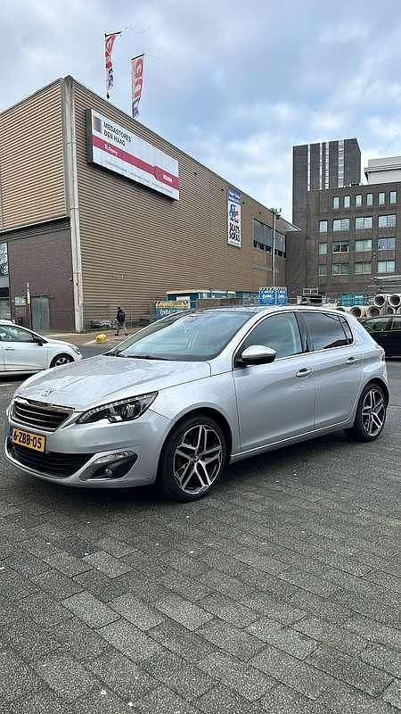 Grijs Occasion 2014 Peugeot 308 Hatchback | € 5.250 (Iets duurder) - Afbeelding 1/4
