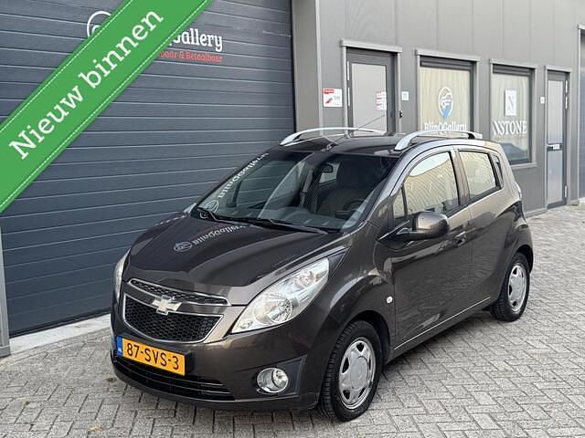 Bruin Gebruikt 2011 Chevrolet Spark LS Hatchback | € 3.995 (Eerlijke prijs) - Afbeelding 1/4
