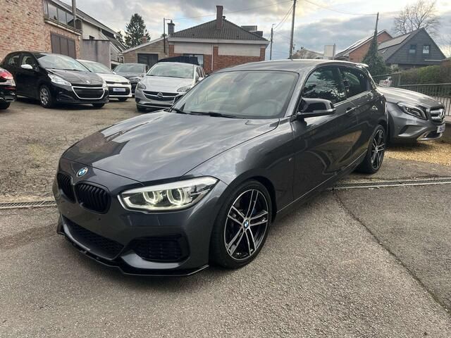 Grijs Gebruikt 2016 BMW M135 Hatchback | € 28.950 - Afbeelding 1/4