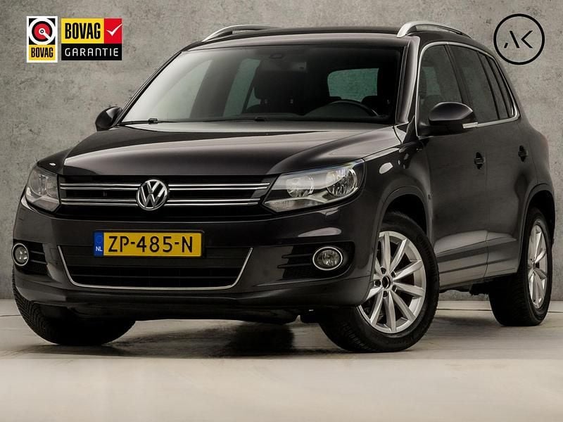 Grijs Occasion 2019 VW Tiguan Sport SUV | € 11.945 (Super prijs) - Afbeelding 1/4