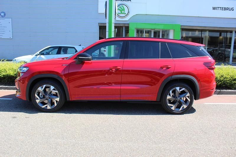 Occasion Skoda Kodiaq Business Line 204 PK (150 kW) 2025 Rood SUV