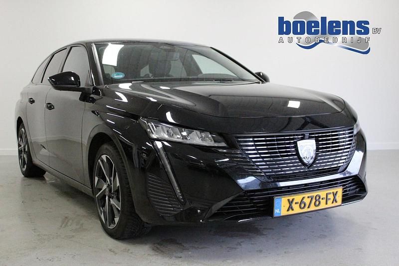 Zwart Gebruikt 2023 Peugeot 308 SW Allure Stationwagen | € 21.897 (Super prijs) - Afbeelding 1/4
