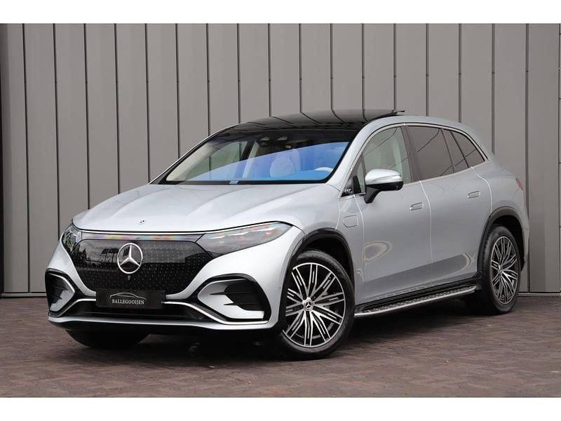 Grijs Gebruikt 2023 Mercedes EQS450+ AMG line SUV | € 89.500 (Eerlijke prijs) - Afbeelding 1/4