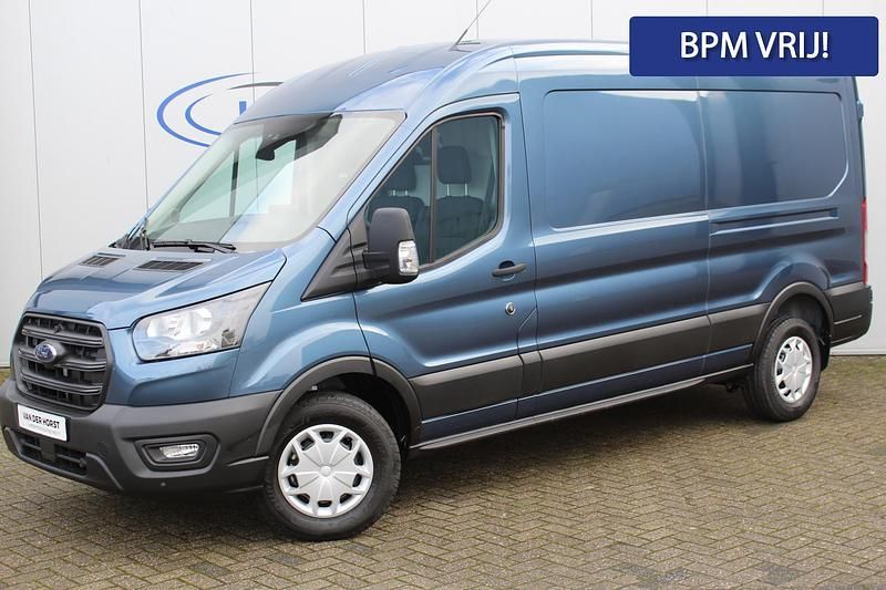 Blauw Gebruikt 2024 Ford Transit Trend Van | € 36.950 - Afbeelding 1/3