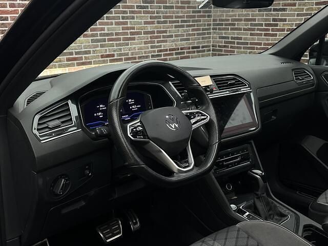 Occasion VW Tiguan Allspace R-line 150 PK (110 kW) 2022 Zwart SUV