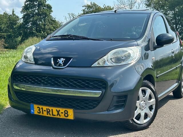 Occasion Peugeot 107 Sportium 68 PK (50 kW) 2011 Grijs Hatchback