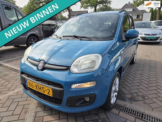 Blauw Gebruikt 2012 Fiat Panda Lounge Hatchback | € 2.999 (Eerlijke prijs) - Afbeelding 1/4
