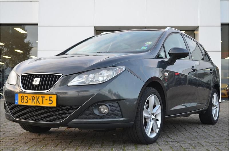 Grijs Gebruikt 2011 Seat Ibiza ST Sport Stationwagen | € 3.750 (Super prijs) - Afbeelding 1/4