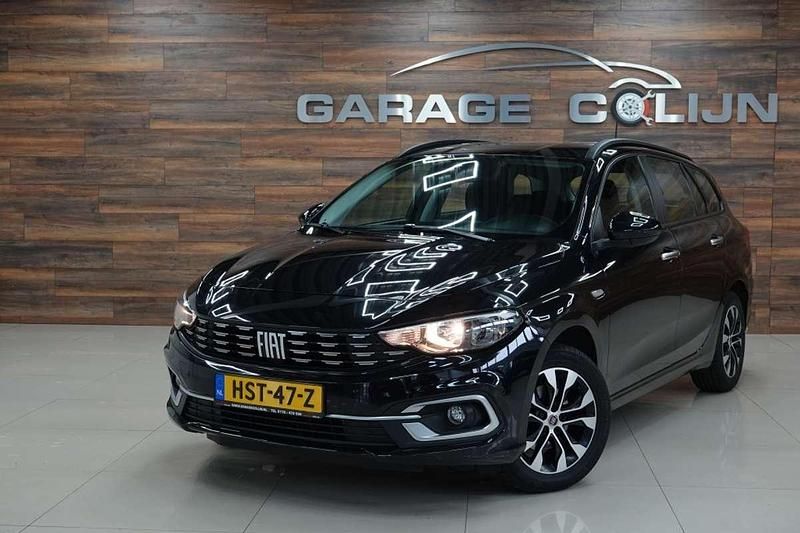 Blauw Gebruikt 2023 Fiat Tipo Life Stationwagen | € 15.950 (Eerlijke prijs) - Afbeelding 1/4