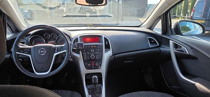 Occasion Opel Astra Innovation 140 PK (102 kW) 2011 Sedan