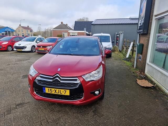 Occasion Citroën DS4 So Chic 165 PK (121 kW) 2012 Rood (metallic) Hatchback