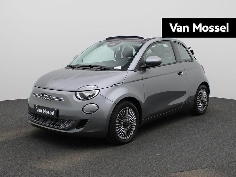 Grijs Occasion 2023 Fiat 500e Icon Cabriolet | € 20.900 (Eerlijke prijs) - Afbeelding 1/4