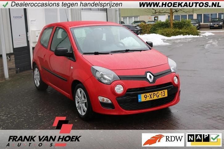 Rood Occasion 2013 Renault Twingo Authentique Hatchback | € 2.900 (Goede deal) - Afbeelding 1/4