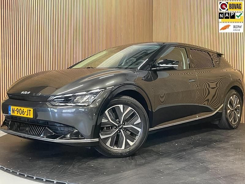 Grijs Gebruikt 2021 Kia EV6 4 SUV | € 25.950 (Eerlijke prijs) - Afbeelding 1/2