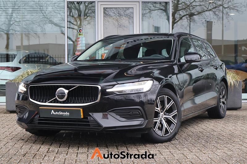 Occasion Volvo V60 163 PK (119 kW) 2022 Zwart Stationwagen