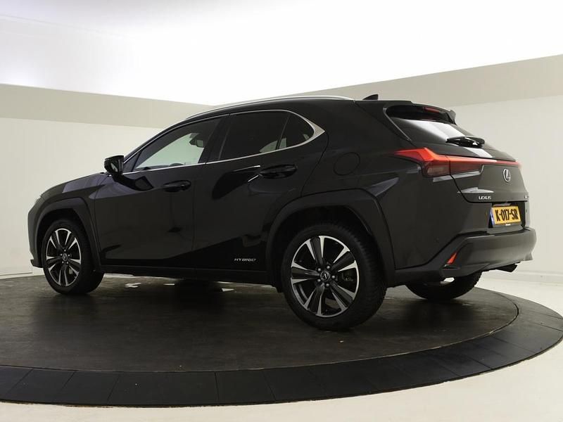 Occasion Lexus UX 250h Sport Line 185 PK (136 kW) 2019 Zwart SUV