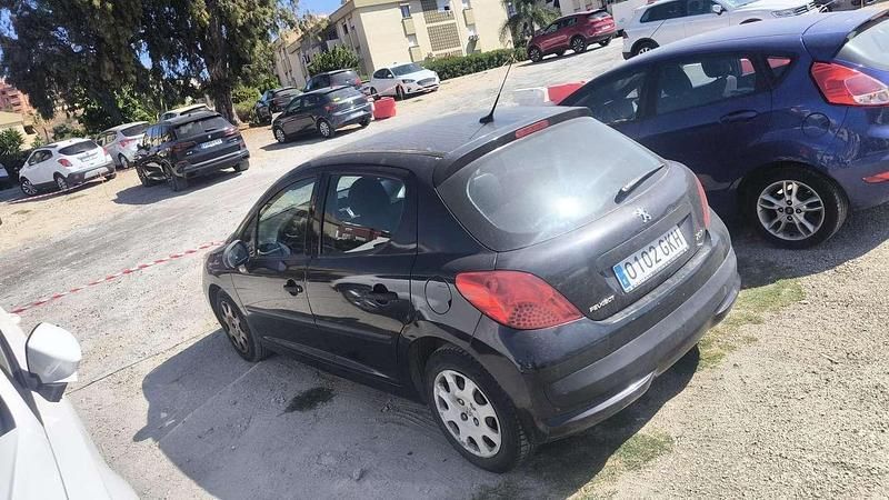 Gebruikt 2007 Peugeot 207 Sedan | € 1.200 (Duur) - Afbeelding 1/4