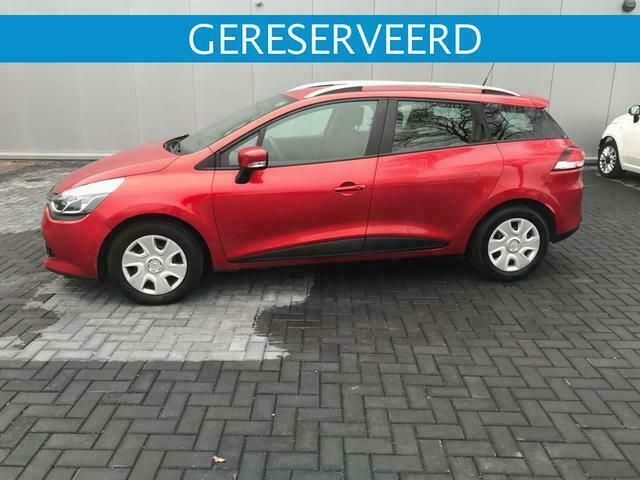 Rood Gebruikt 2015 Renault Clio GrandTour Stationwagen | € 5.450 (Goede deal) - Afbeelding 1/4