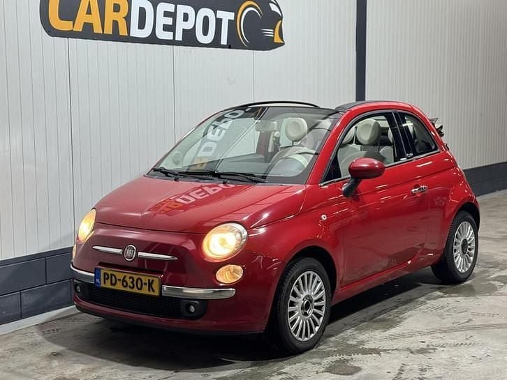 Rood Occasion 2010 Fiat 500C Lounge Cabriolet | € 2.898 (Duur) - Afbeelding 1/4