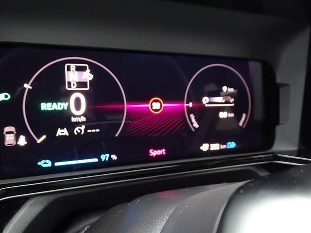 Nieuw Nissan Micra Evolve 110 kW (150 PK) 2026 Rebel red (metallic) + black roof yza Hatchback