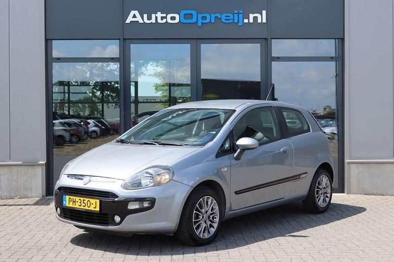 Grijs Gebruikt 2011 Fiat Punto Evo Active Hatchback | € 5.495 (Duur) - Afbeelding 1/4