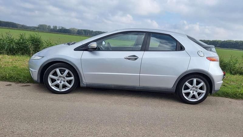 Occasion Honda Civic Comfort 140 PK (102 kW) 2009 Grijs Hatchback