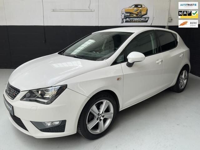 Wit Gebruikt 2016 Seat Ibiza FR Hatchback | € 8.550 (Eerlijke prijs) - Afbeelding 1/4