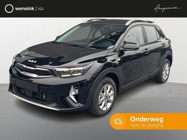 Zwart, metallic lak Nieuw 2025 Kia Stonic SUV | € 26.995 (Eerlijke prijs) - Afbeelding 1/4