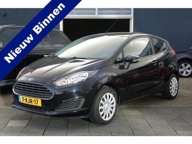 Zwart Gebruikt 2013 Ford Fiesta Style Hatchback | € 4.445 (Goede deal) - Afbeelding 1/4