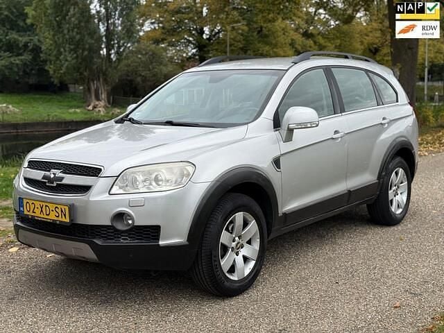 Grijs Gebruikt 2007 Chevrolet Captiva SUV | € 1.999 (Eerlijke prijs) - Afbeelding 1/4