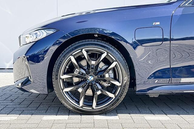 Occasion BMW 330 Comfort Edition 291 PK (214 kW) 2025 Blauw Stationwagen