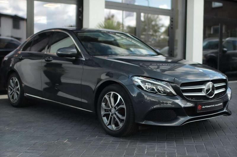 Grijs Gebruikt 2016 Mercedes C350e Edition Sedan | € 19.440 (Eerlijke prijs) - Afbeelding 1/4