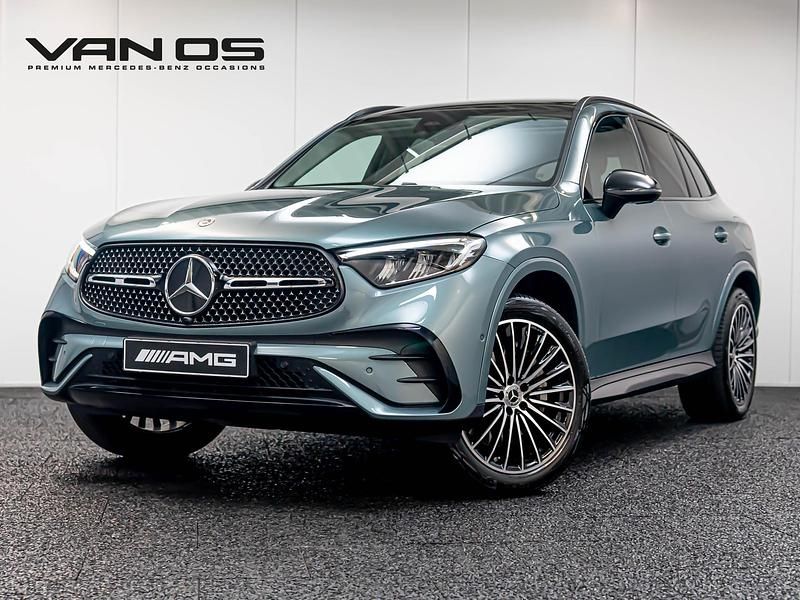 Grijs Gebruikt 2024 Mercedes GLC400d AMG line SUV | € 77.995 (Iets duurder) - Afbeelding 1/4