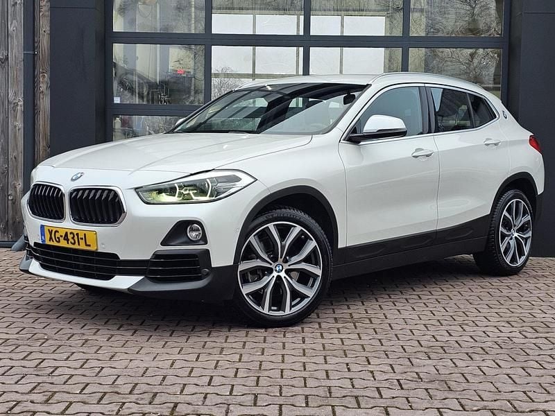 Wit (parellak) Occasion 2019 BMW X2 Executive SUV | € 23.950 (Goede deal) - Afbeelding 1/4
