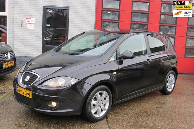 Zwart Occasion 2010 Seat Altea Ecomotive MPV | € 2.675 (Eerlijke prijs) - Afbeelding 1/4